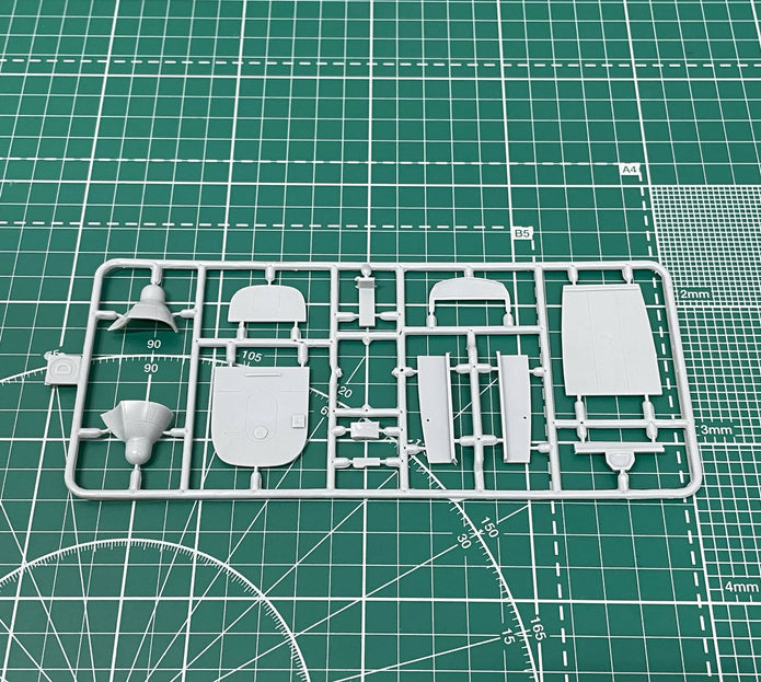 Grumman UF-2 Albatross Seaplane, Aircraft Model Kit Scale 1:72 SOVA-M SVM 72027