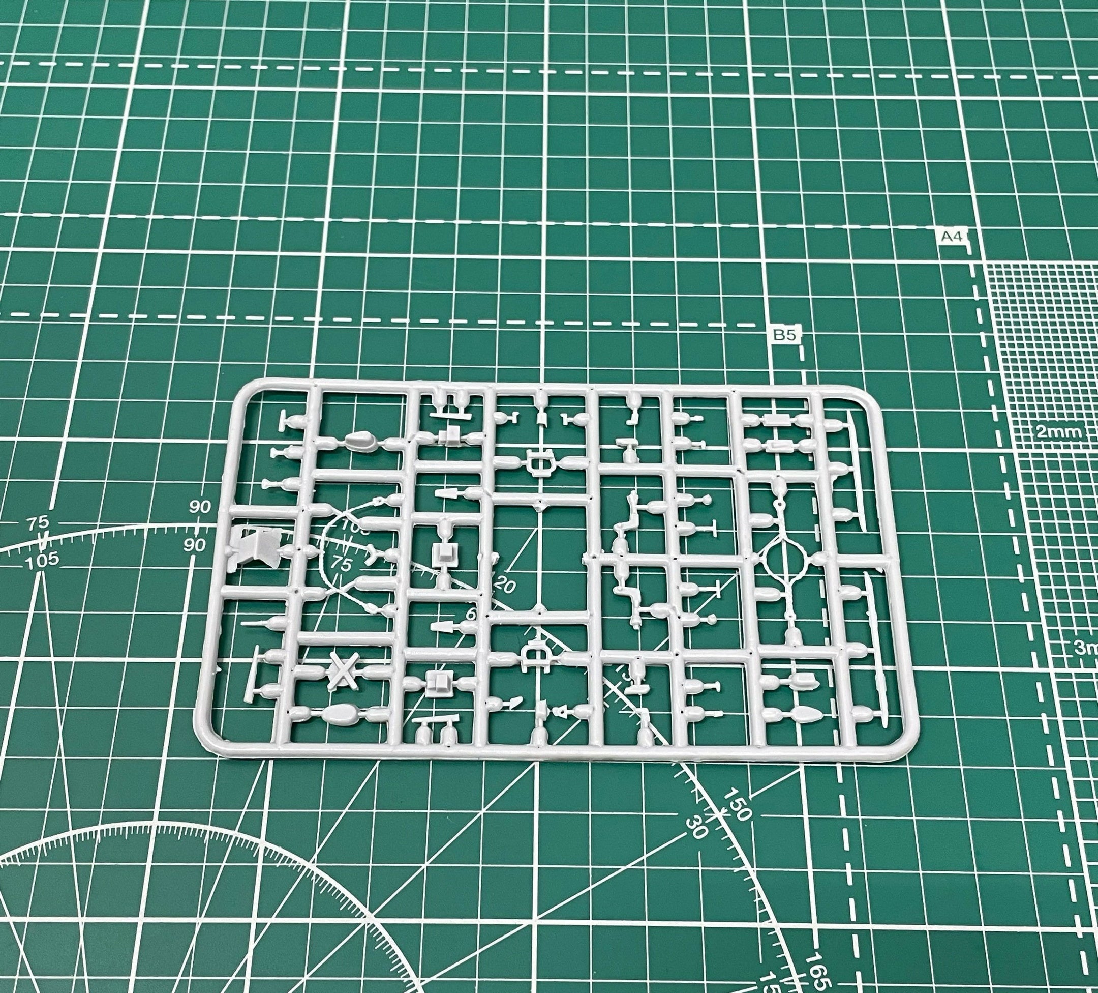 Grumman UF-2 Albatross Seaplane, Aircraft Model Kit Scale 1:72 SOVA-M SVM 72027