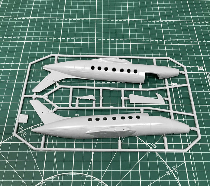 Handley Page HP-137 JetStream, Aircraft Model Kit Scale 1:72 SOVA-M SVM 72008