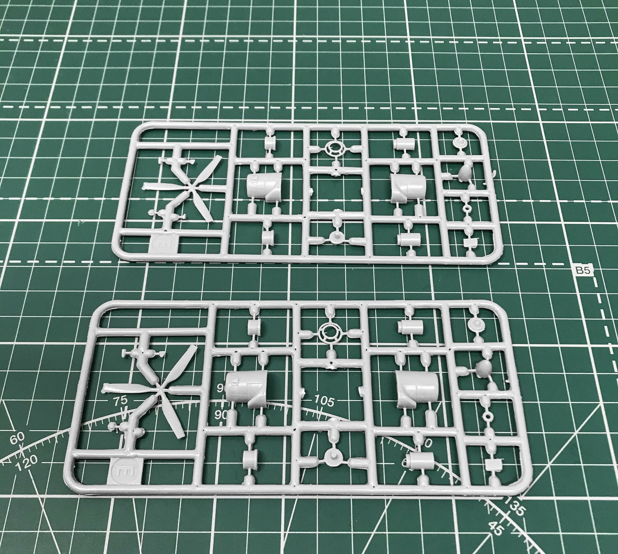 Handley Page HP-137 JetStream, Aircraft Model Kit Scale 1:72 SOVA-M SVM 72008