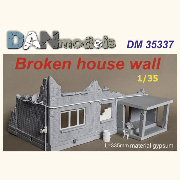 Material for diorama. destroyed house wall and entrance. material - gypsum, resin. Weight 900 gr Scale 1:35 DAN Models DM 35337