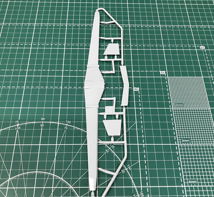 Northrop Grumman Firebird OPV w/ reconn, containers, Aircraft Model Kit Scale 1:72 SOVA-M SVM 72002