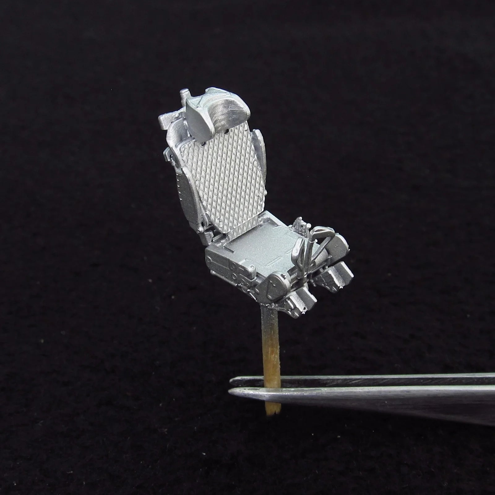 Ejection Seat KM-1M 2 pcs, Seats + 3D Decals (3D-Printed) Scale 1:48 Metallic Details MDR48259 - For Models Aircraft Kits