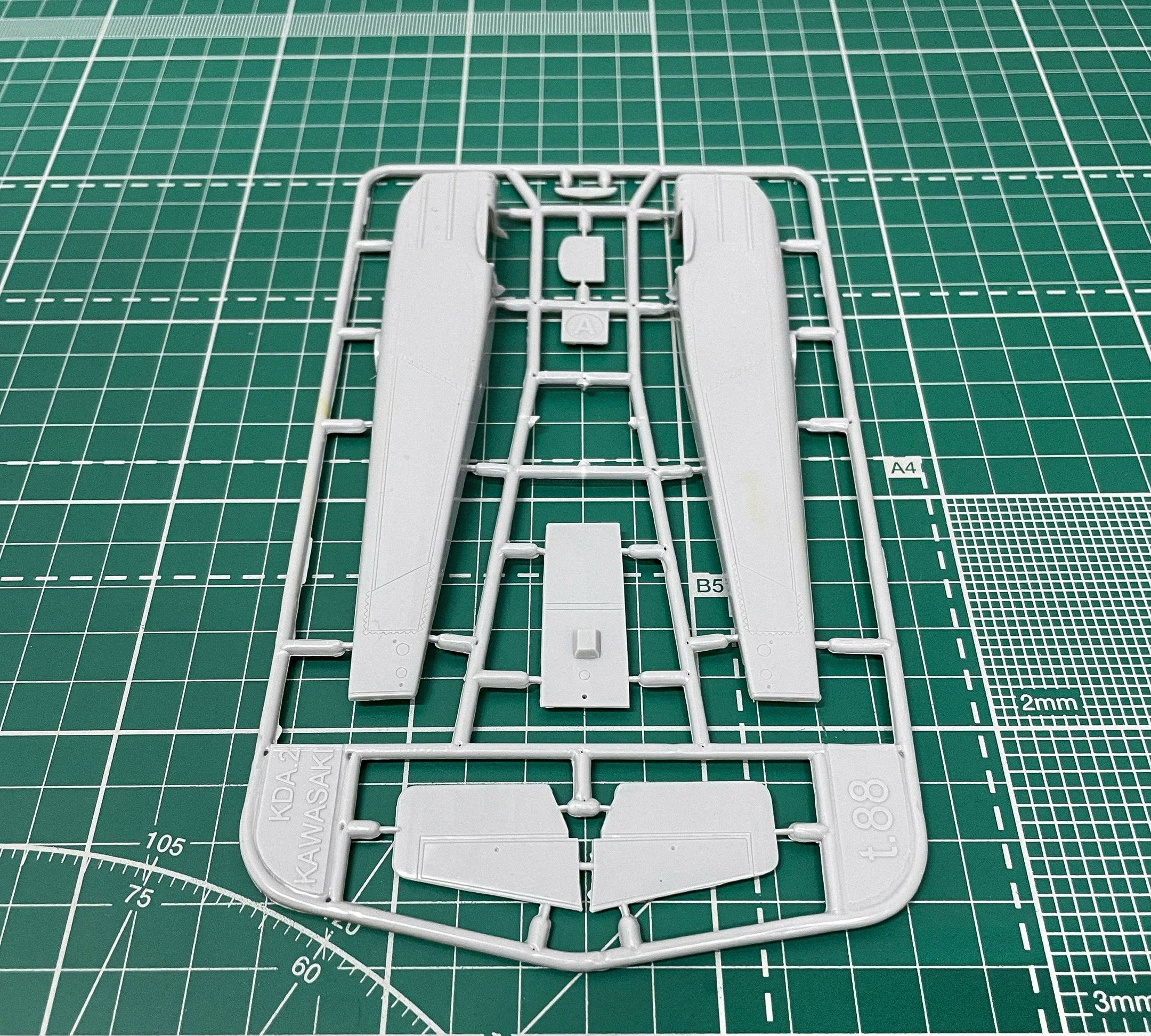 Kawasaki KOA type 88-2b Bomber, Biplane Aircraft Model Kit Scale 1:72 SOVA-M SVM 72023