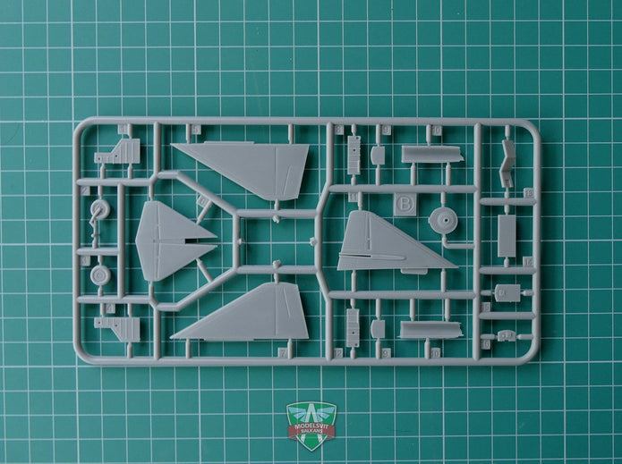 Modelsvit 72026 Plastic model aicraft kit Scale 1:72 Yak-1000