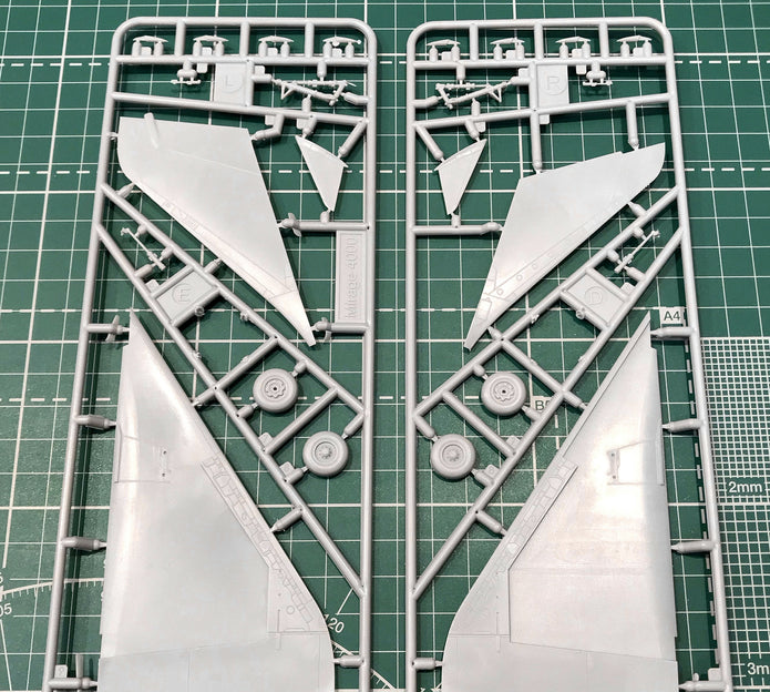 Modelsvit 72053 Plastic model aicraft kit Scale 1:72 Mirage 4000 w/Weapons