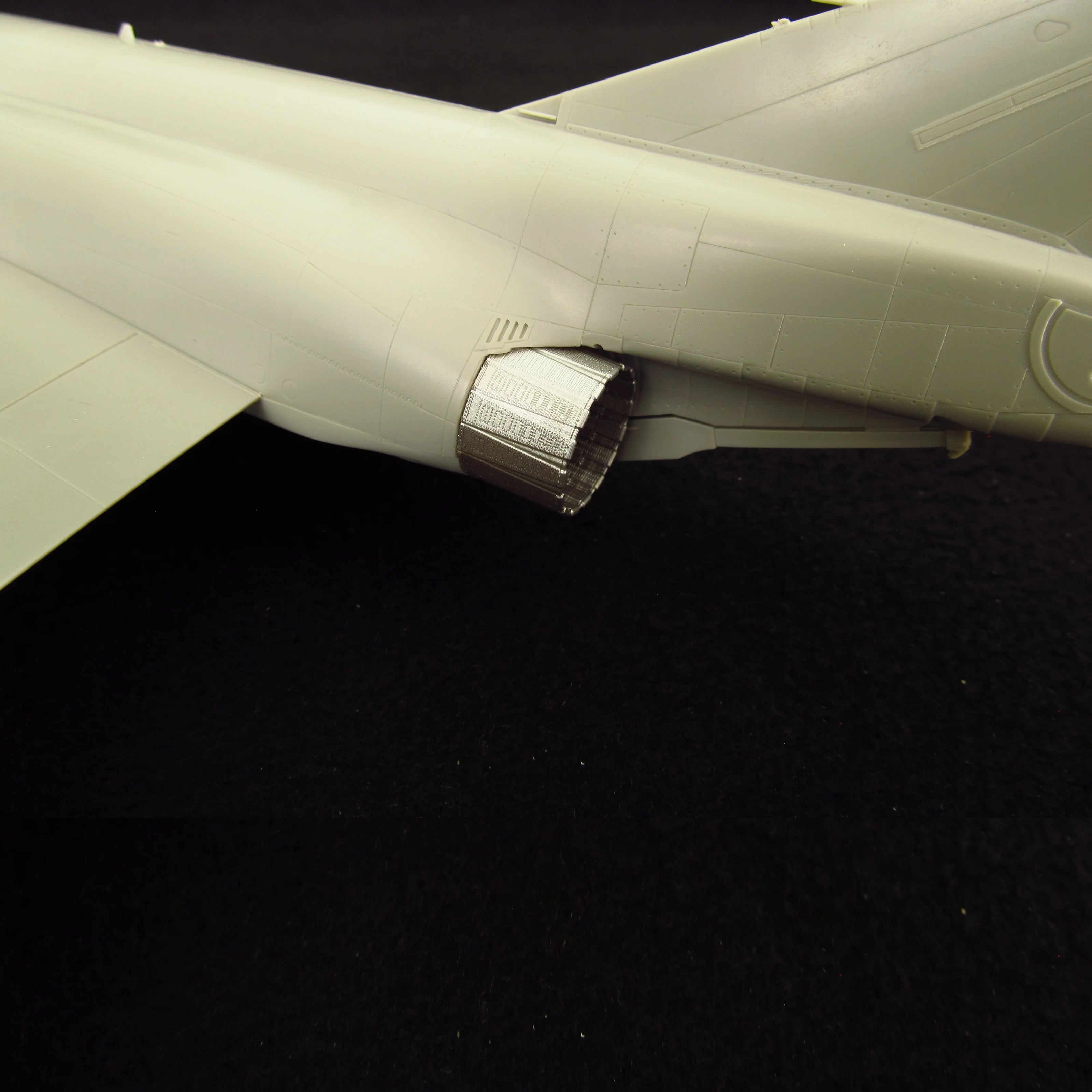 McDonnell Douglas F-4 Phantom II (E/J/F/G/S), Jet Nozzels Detailing set (3D-Printed) Scale 1:48 (Recommended for kit: Italeri, Hasegawa) Metallic Details MDR48268 - For Model Aircraft Kits