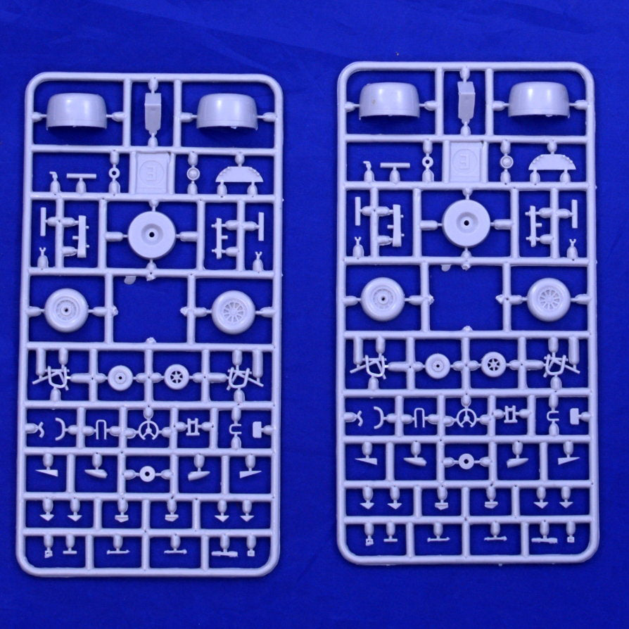 Grumman SHU-16B Albatross Seaplane, Aircraft Model Kit Scale 1:72 SOVA-M SVM 72026