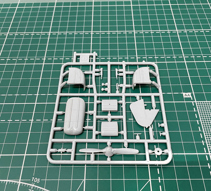 Kawasaki KOA type 88-2b Bomber, Biplane Aircraft Model Kit Scale 1:72 SOVA-M SVM 72023