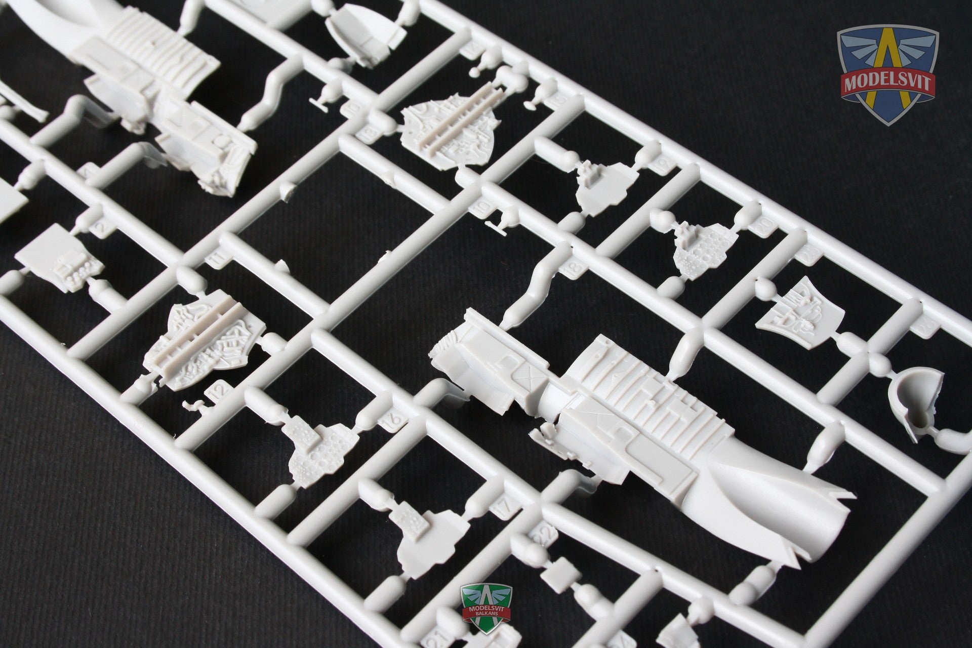 Su-22UM3K advanced two-seat trainer (Export vers,) Modelsvit 72051 Scale 1:72