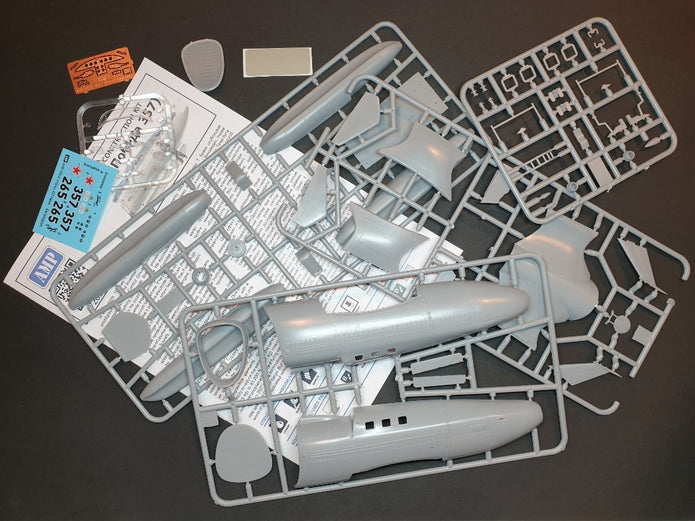 Secret Project Victory 357 Hawk Scale 1:72 AMP 72010 Plastic Model Ekranoplan Kit