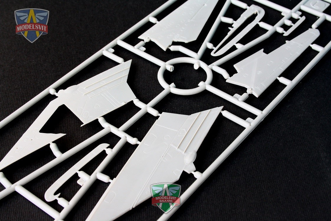 Su-22UM3K advanced two-seat trainer (Export vers,) Modelsvit 72051 Scale 1:72