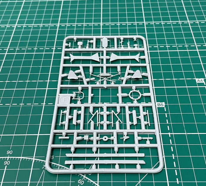 Kawasaki KOA type 88-2, Biplane Aircraft Model Kit Scale 1:72 SOVA-M SVM 72022