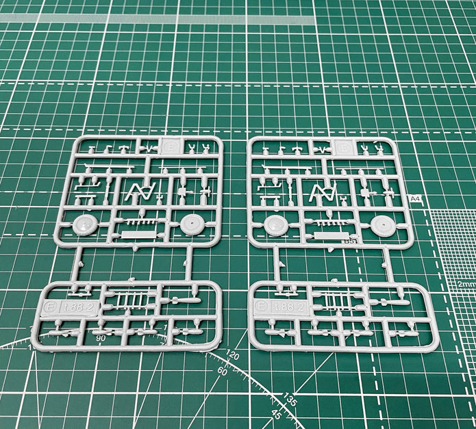 Kawasaki KOA type 88-2b Bomber, Biplane Aircraft Model Kit Scale 1:72 SOVA-M SVM 72023