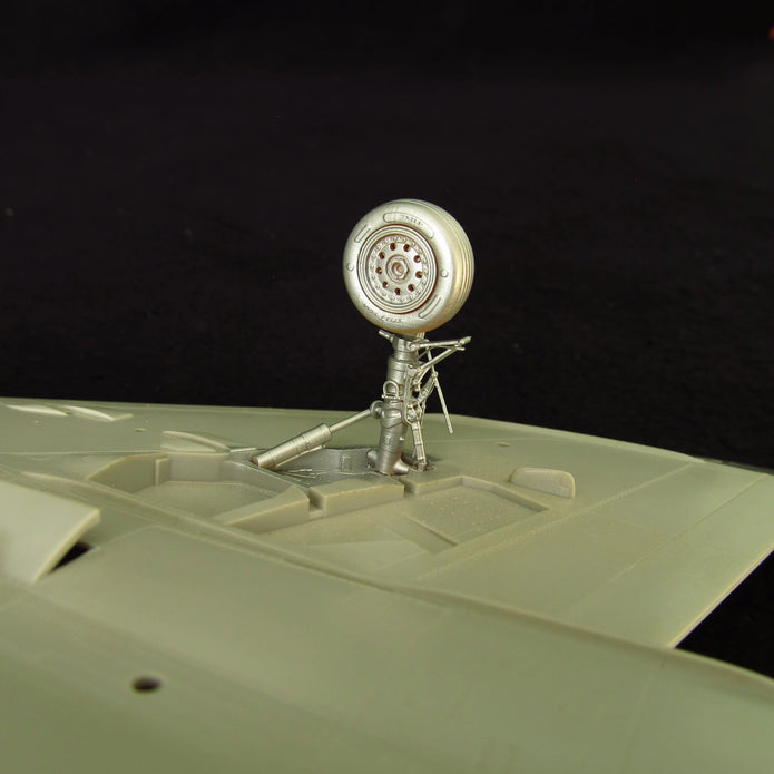 McDonnell Douglas F-4 Phantom II (J/S), Landing Gears, Wheels (for Hasegawa) Scale 1:48 Metallic Details MDR48250