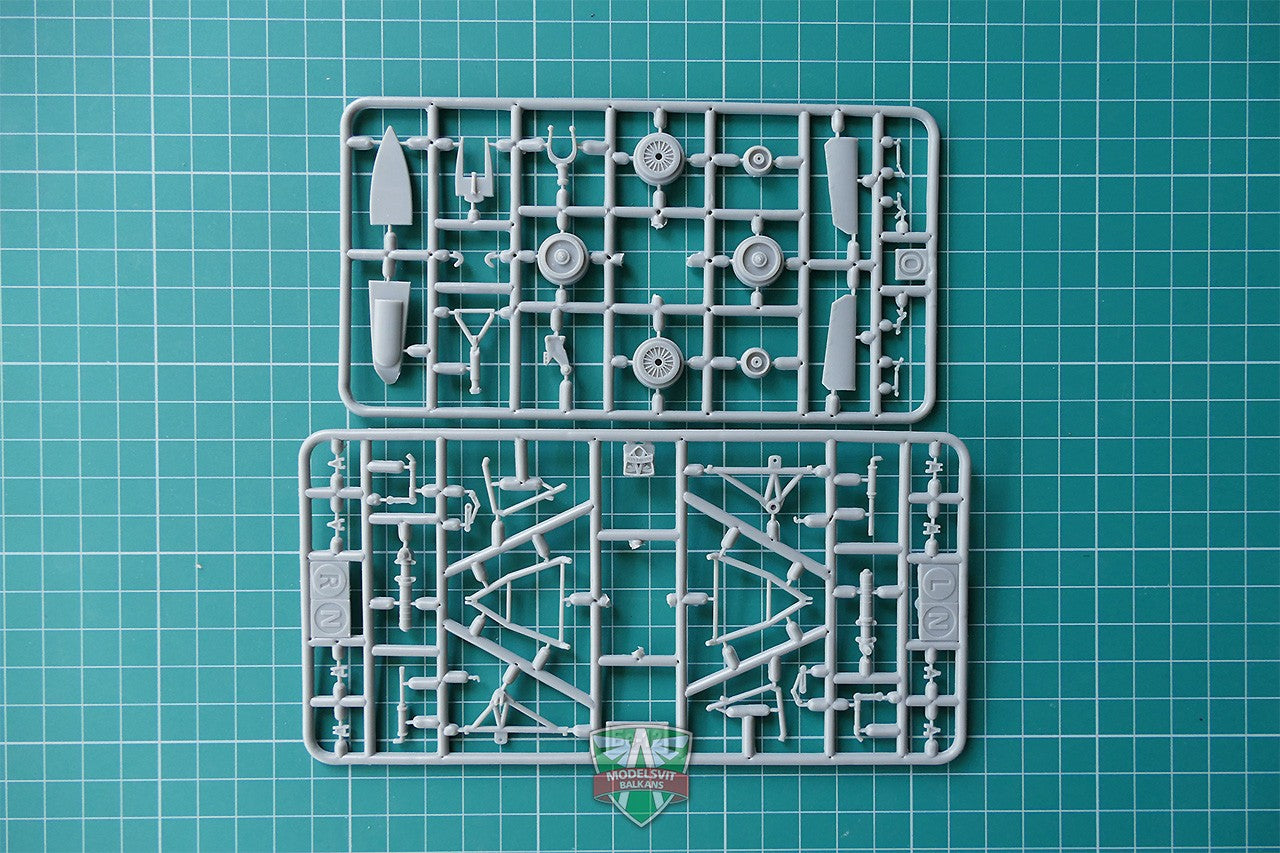 Modelsvit 72033 Plastic model aicraft kit Scale 1:72 Beriev Be-12PS