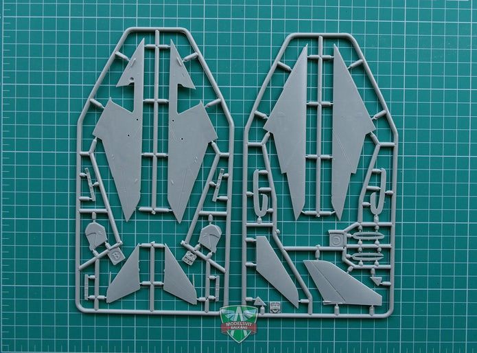 Modelsvit 72006 Plastic model aicraft kit Scale 1:72 Su-7B