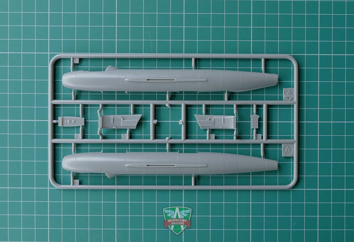Modelsvit 72026 Plastic model aicraft kit Scale 1:72 Yak-1000