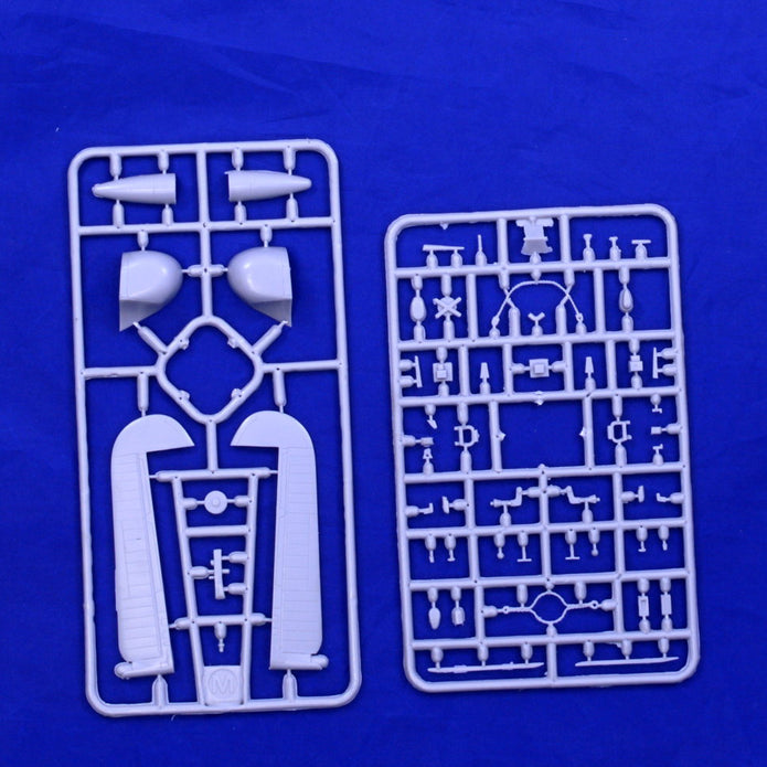 Grumman SHU-16B Albatross Seaplane, Aircraft Model Kit Scale 1:72 SOVA-M SVM 72026