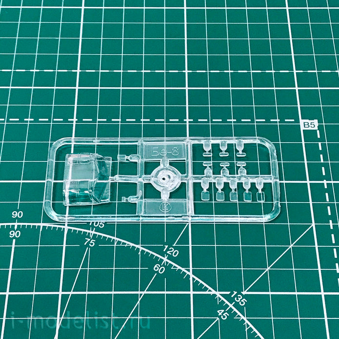 Beriev Be-8 (With water skis & hydrofoils), Aircraft Model Kit Scale 1:72 SOVA-M SVM 72025