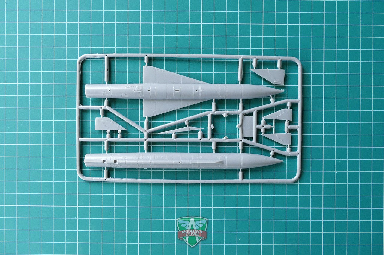 Modelsvit 72046 Plastic model aicraft kit Scale 1:72 Tupolev Tu-22KDP