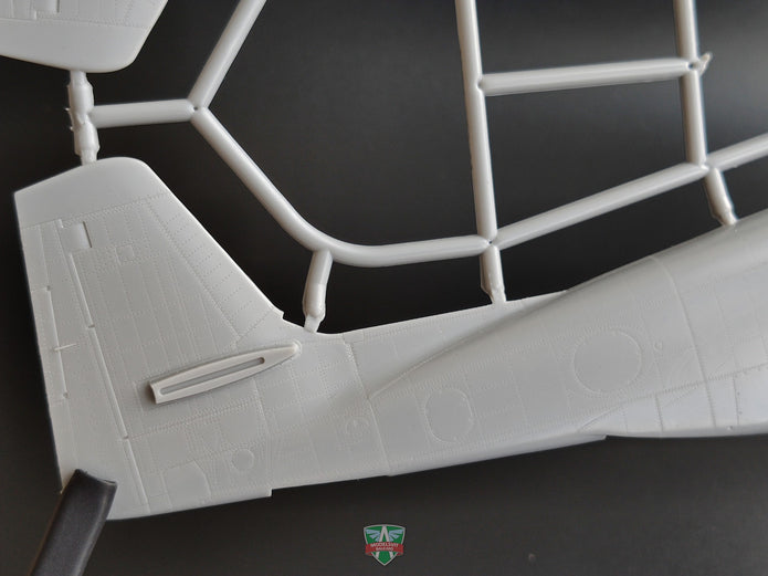 Modelsvit 4818 Plastic model aicraft kit Scale 1:48 F-82 F/G Twin Mustang