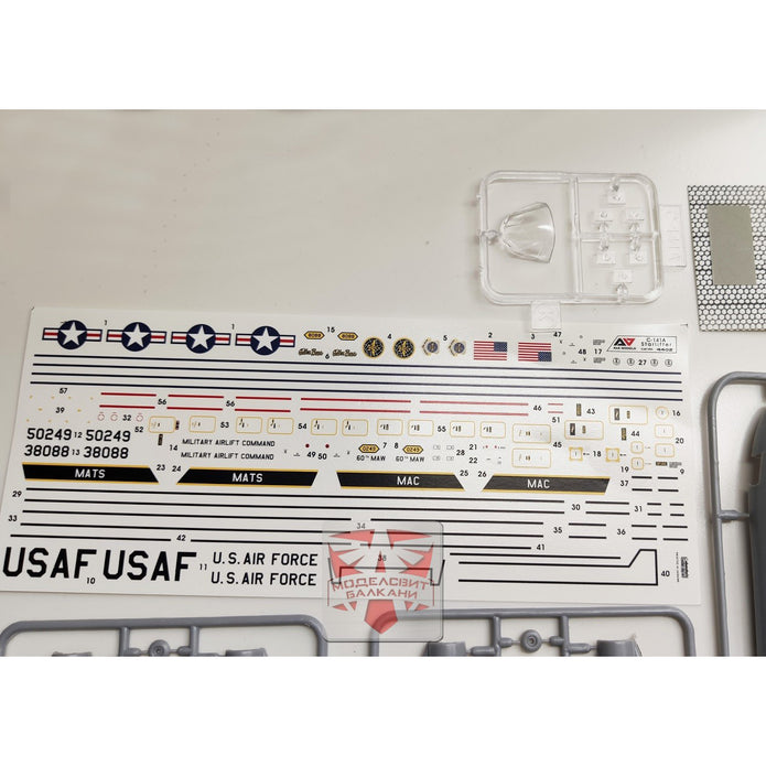 Lockheed C-141A Starlifter Model Kit Aircraft Scale 1:144 A&A Models AAM4402