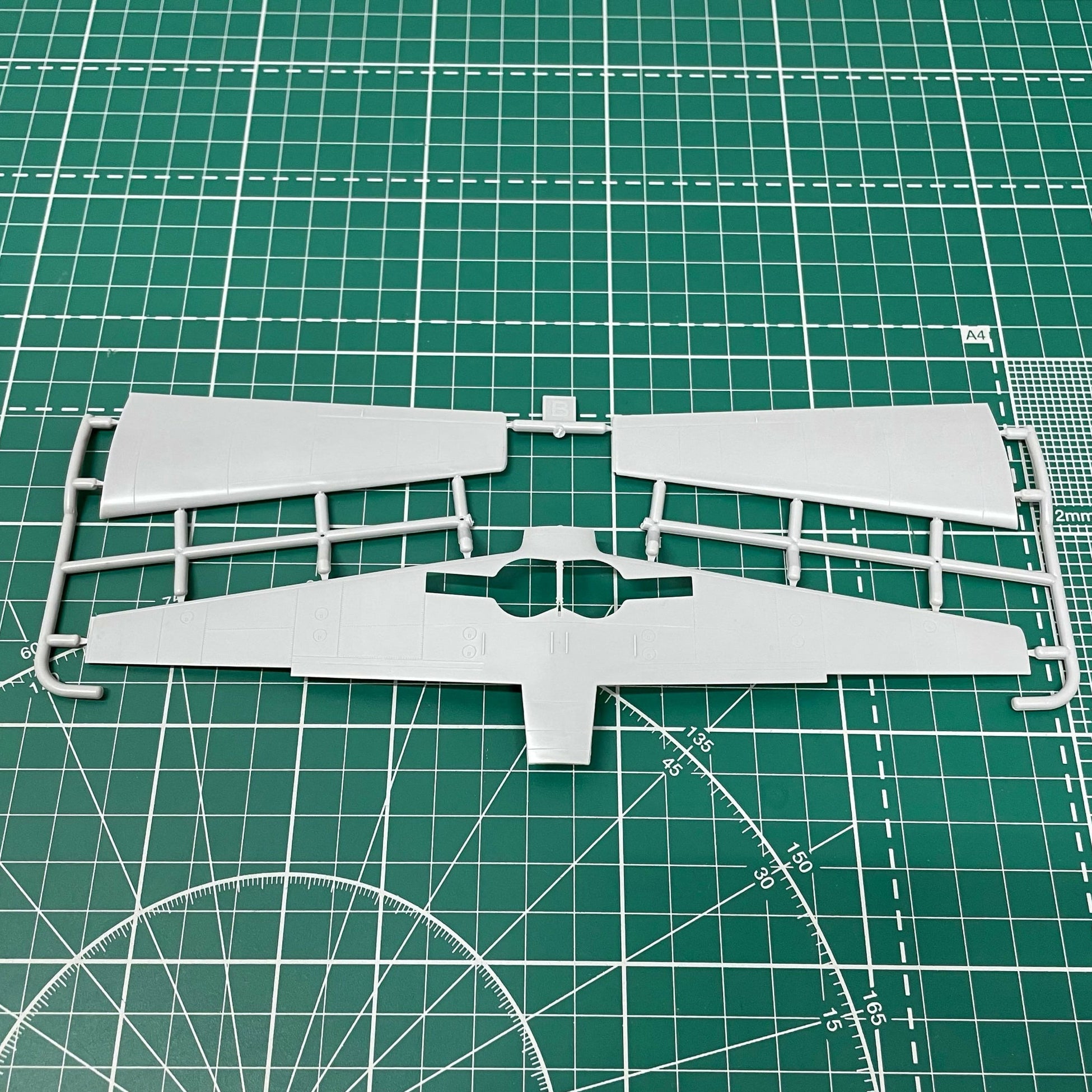 Messerschmitt Me,209 V-4 Plastic Model Aicraft Kit Scale 1:48 A&A Models AAM4810