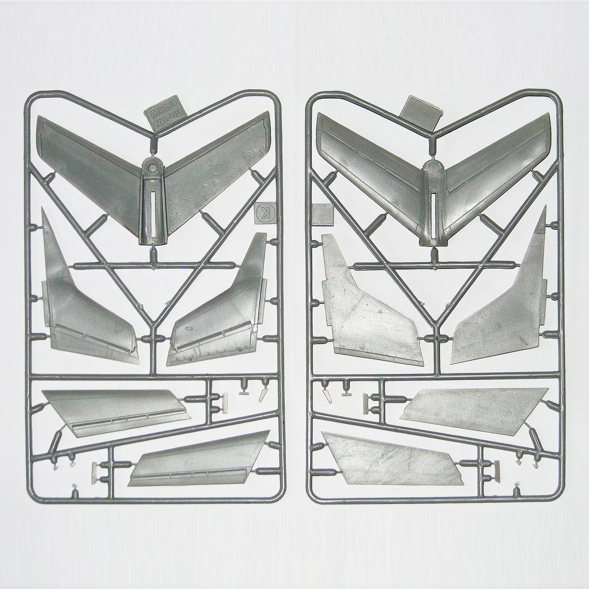 Ilyushin IL-102 Experimental ground-attack Model Aircraft Kit Scale 1:72 A&A Models AAM7211