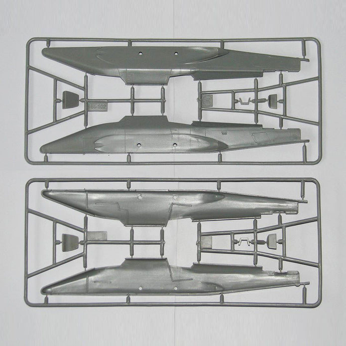 Ilyushin IL-102 Experimental ground-attack Model Aircraft Kit Scale 1:72 A&A Models AAM7211