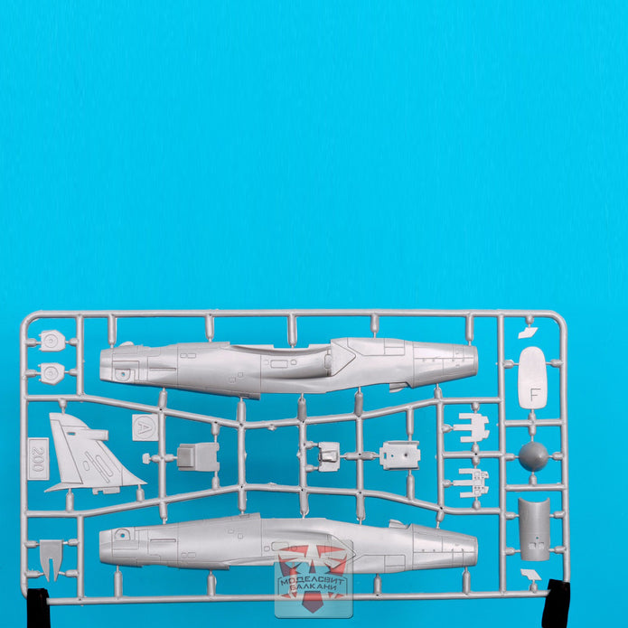 British Aerospace Hawk 200 ZJ201 light multirole fighter Model Kit Aircraft Scale 1:72 A&A Models AAM7229