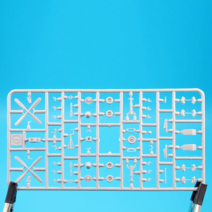 Beechcraft Uc Tc 12b Huron U,s, Navy U,s, Marine Corp Model Kit Aircraft Scale 1:72 A&A Models AAM7240