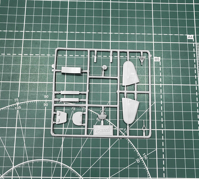 Ilyushin IL-14P Scale 1:144 Amodel AMO1416 Plastic Airplane Model Kit