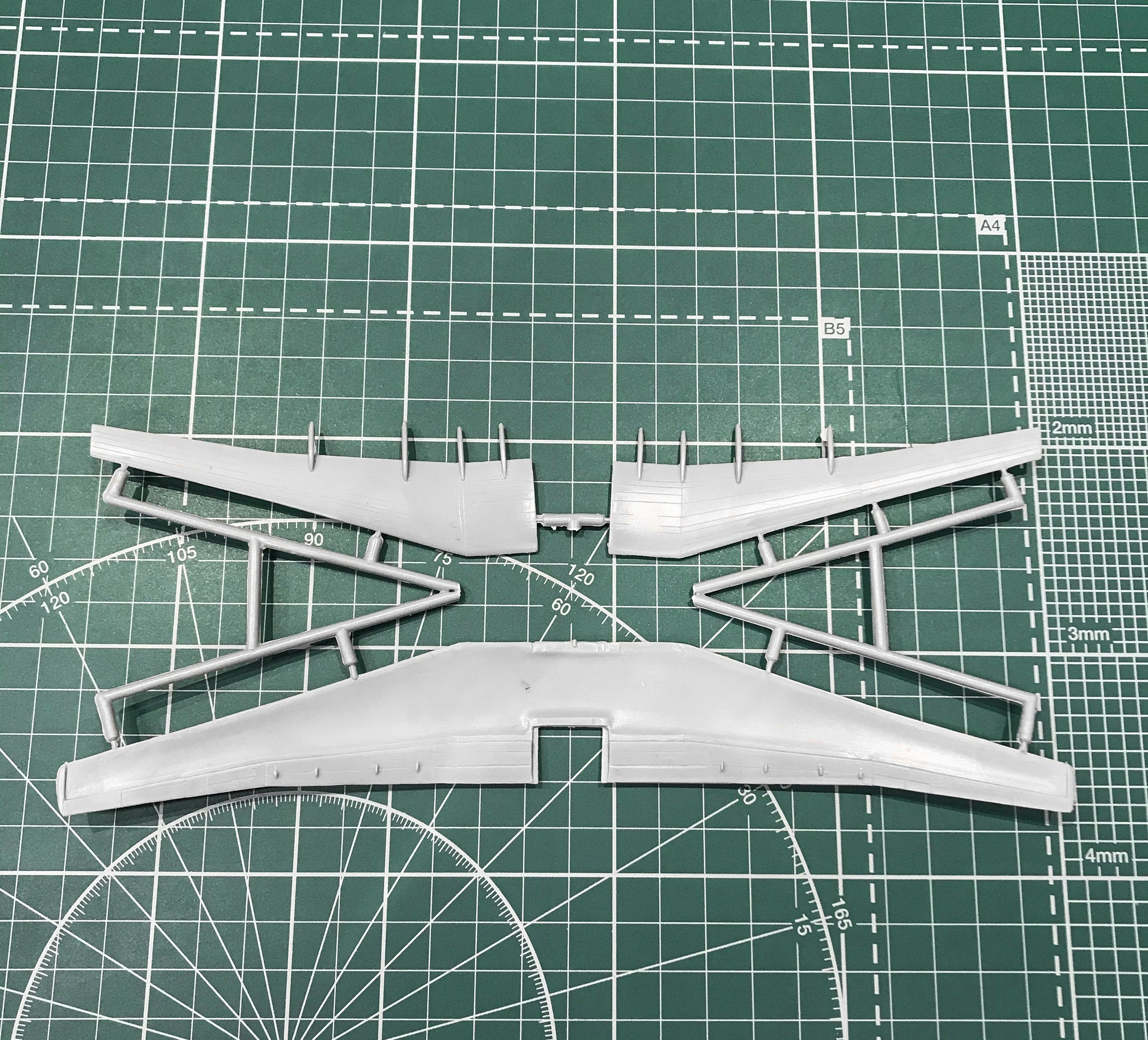 Antonov An-72P Scale 1:144 Amodel AMO1420 Plastic Airplane Model Kit