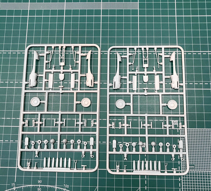 Avro Lancaster 10MR Scale 1:144 Amodel AMO1427 Scale Airplane Model Kit