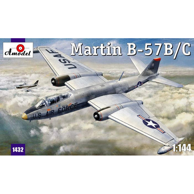Martin B-57B/C Scale 1:144 Amodel AMO1432 Scale Airplane Model Kit