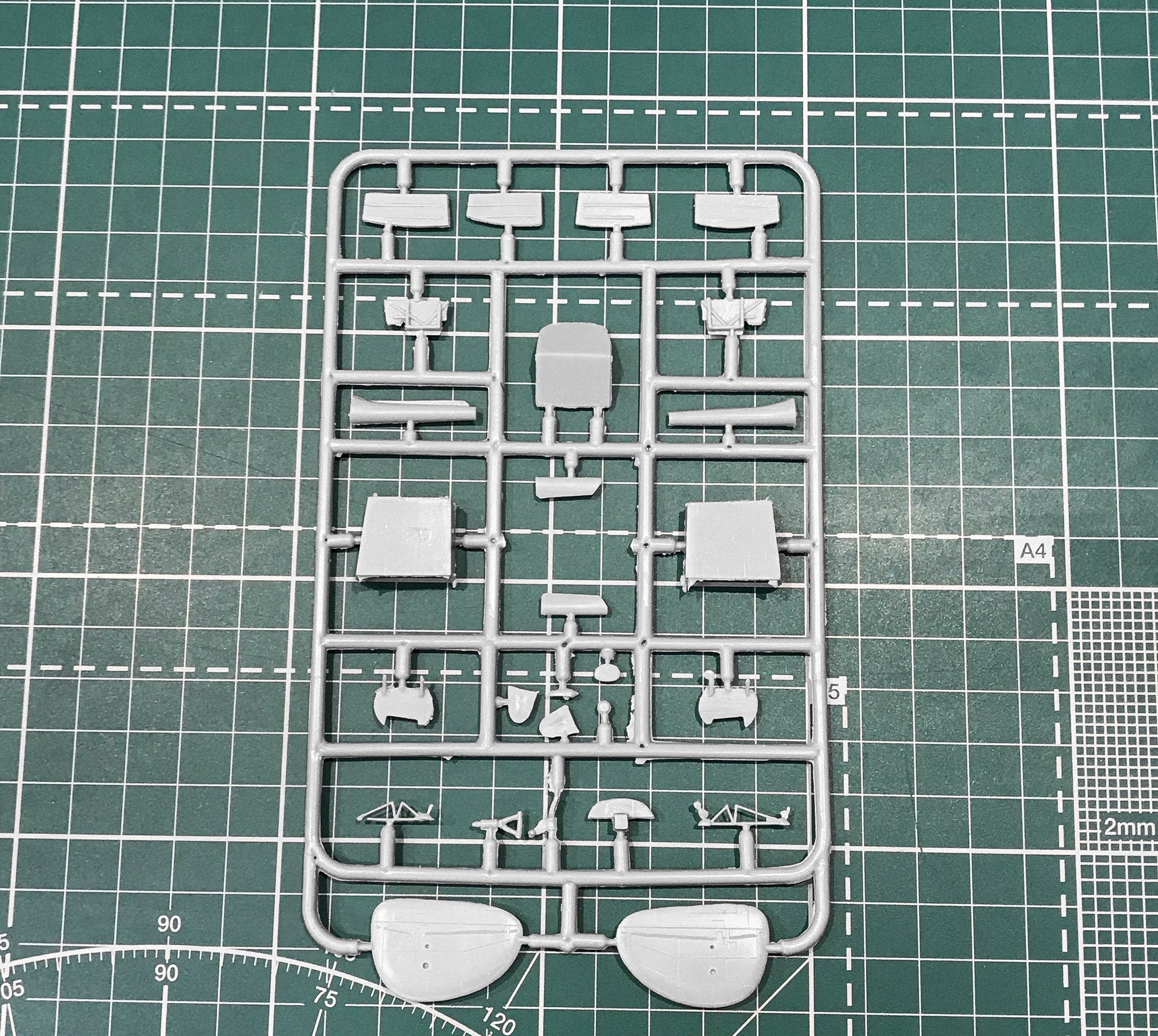 Beriev Be-18P Scale 1:144 Amodel AMO1441-01 Plastic Airplane Model Kit