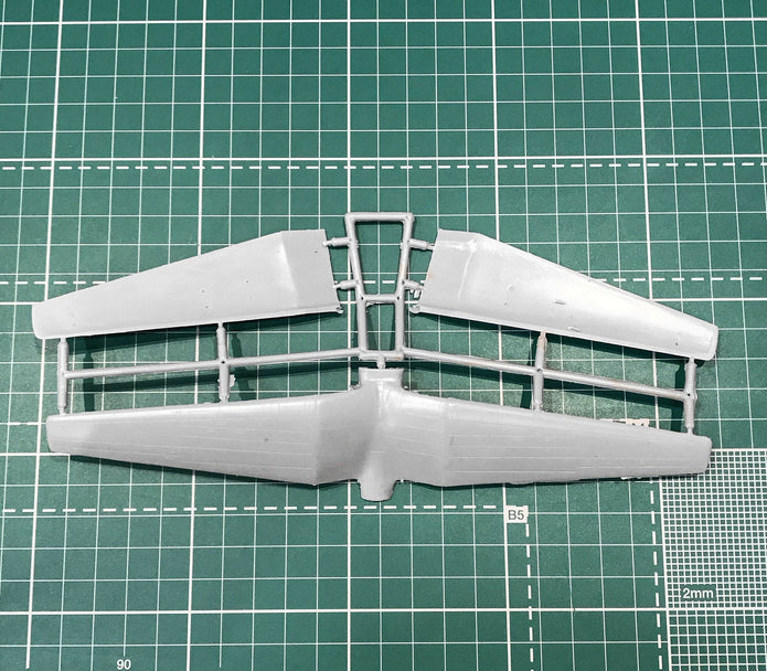 Beriev Be-18P Scale 1:144 Amodel AMO1441-01 Plastic Airplane Model Kit