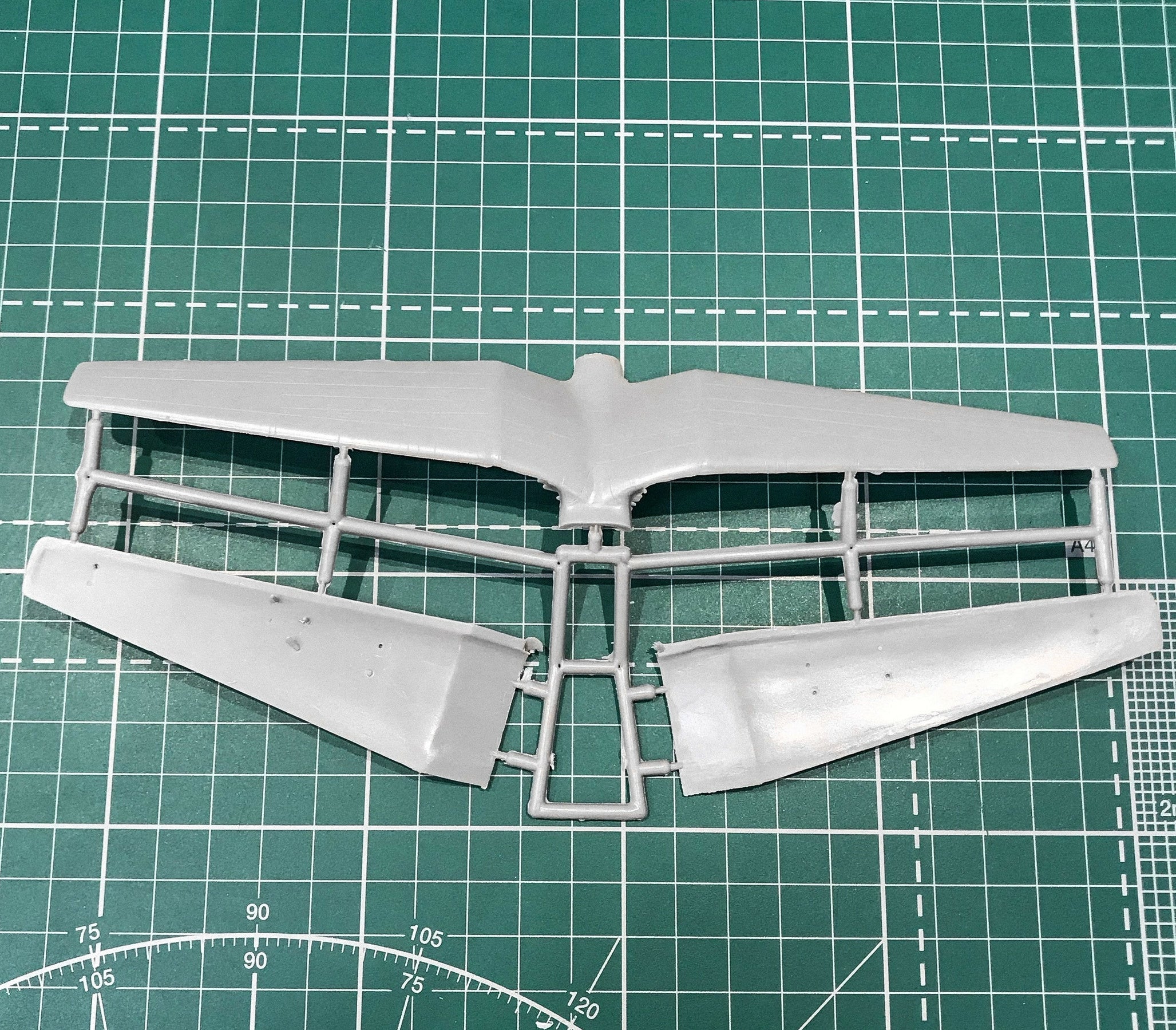 Beriev Be-12P Soviet firefighter Scale 1:144 Amodel AMO1442 Plastic Airplane Model Kit