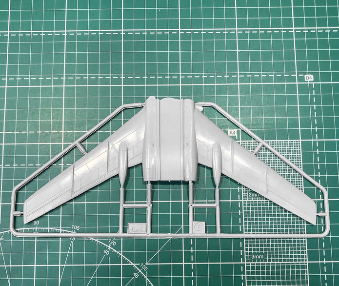 Tupolev Tu-104 airliner, Czechoslovakian airlines Scale 1:144 Amodel AMO1450 Plastic Airplane Model Kit