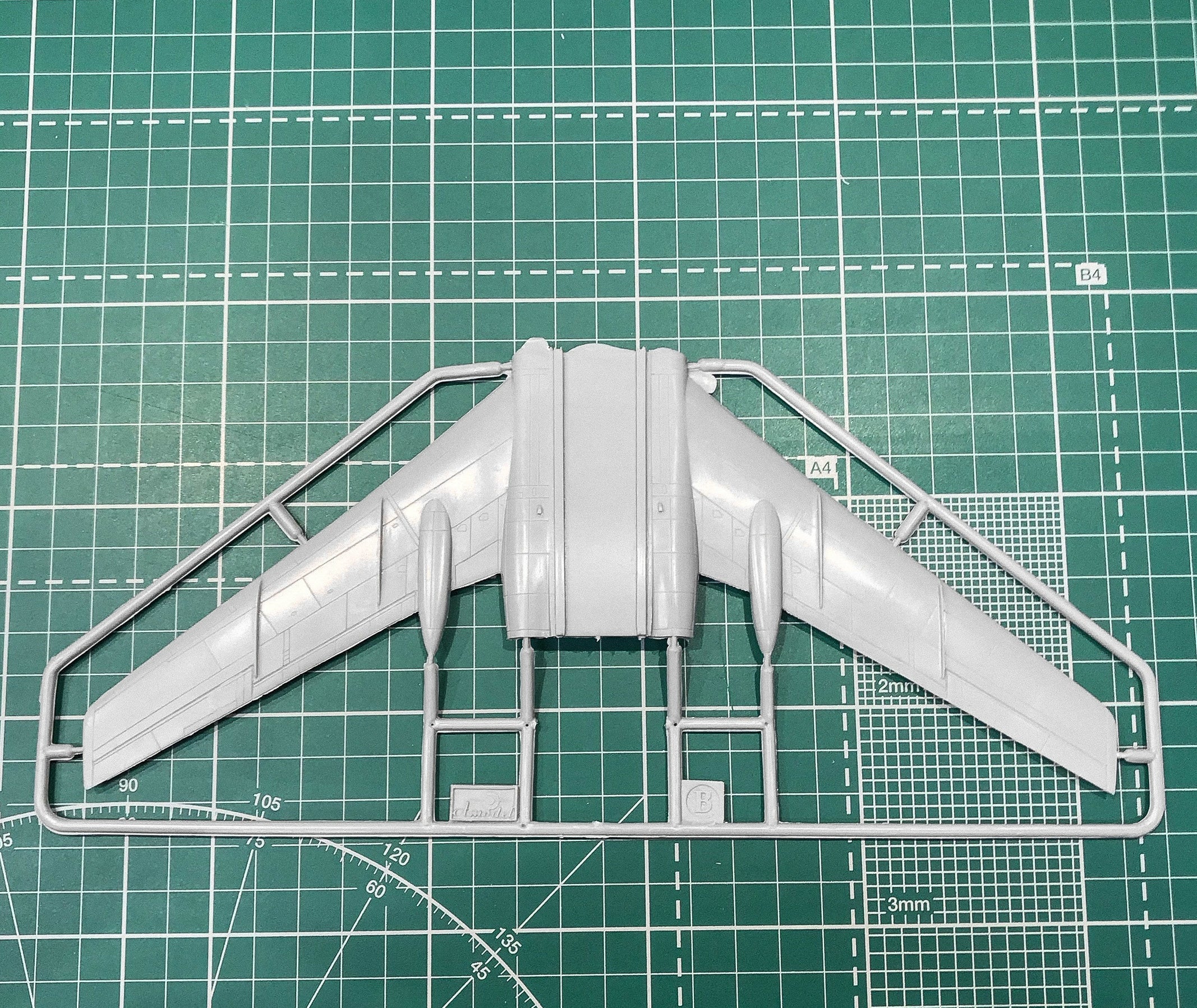 Tupolev Tu-104 airliner, Czechoslovakian airlines Scale 1:144 Amodel AMO1450 Plastic Airplane Model Kit