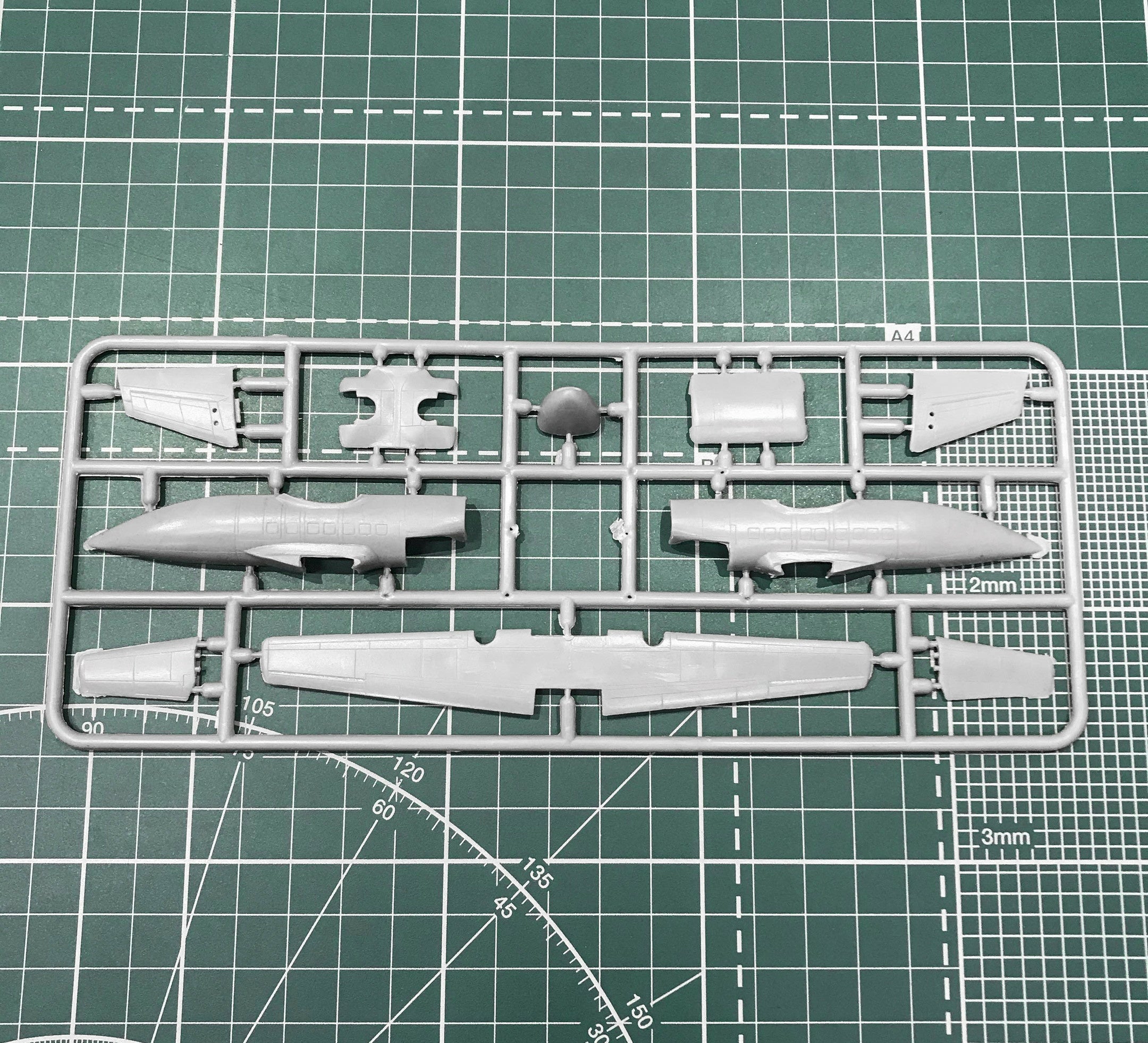 Let L-410M/MU Turbolet Scale 1:144 Amodel AMO1467 Plastic Airplane Model Kit