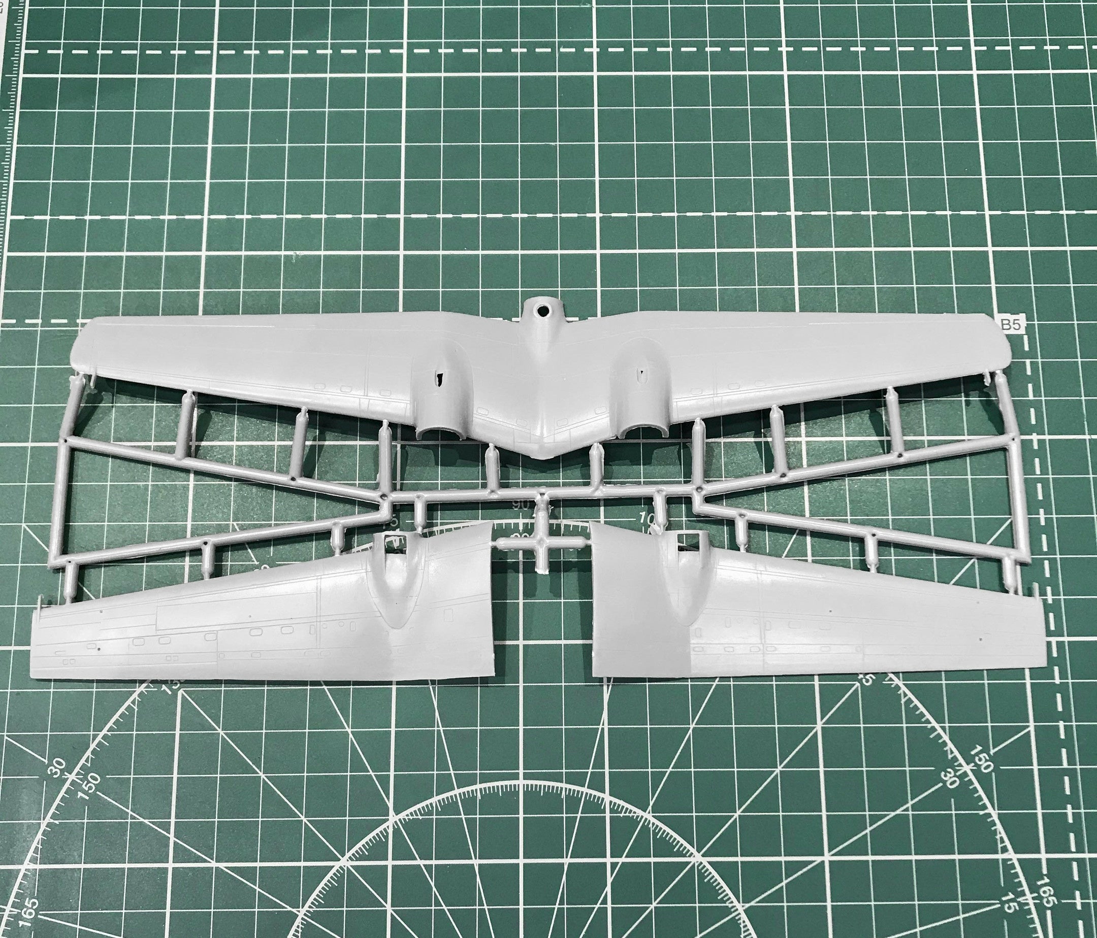Beriev Be-6 PLO Scale 1:144 Amodel AMO1474 Scale Airplane Model Kit