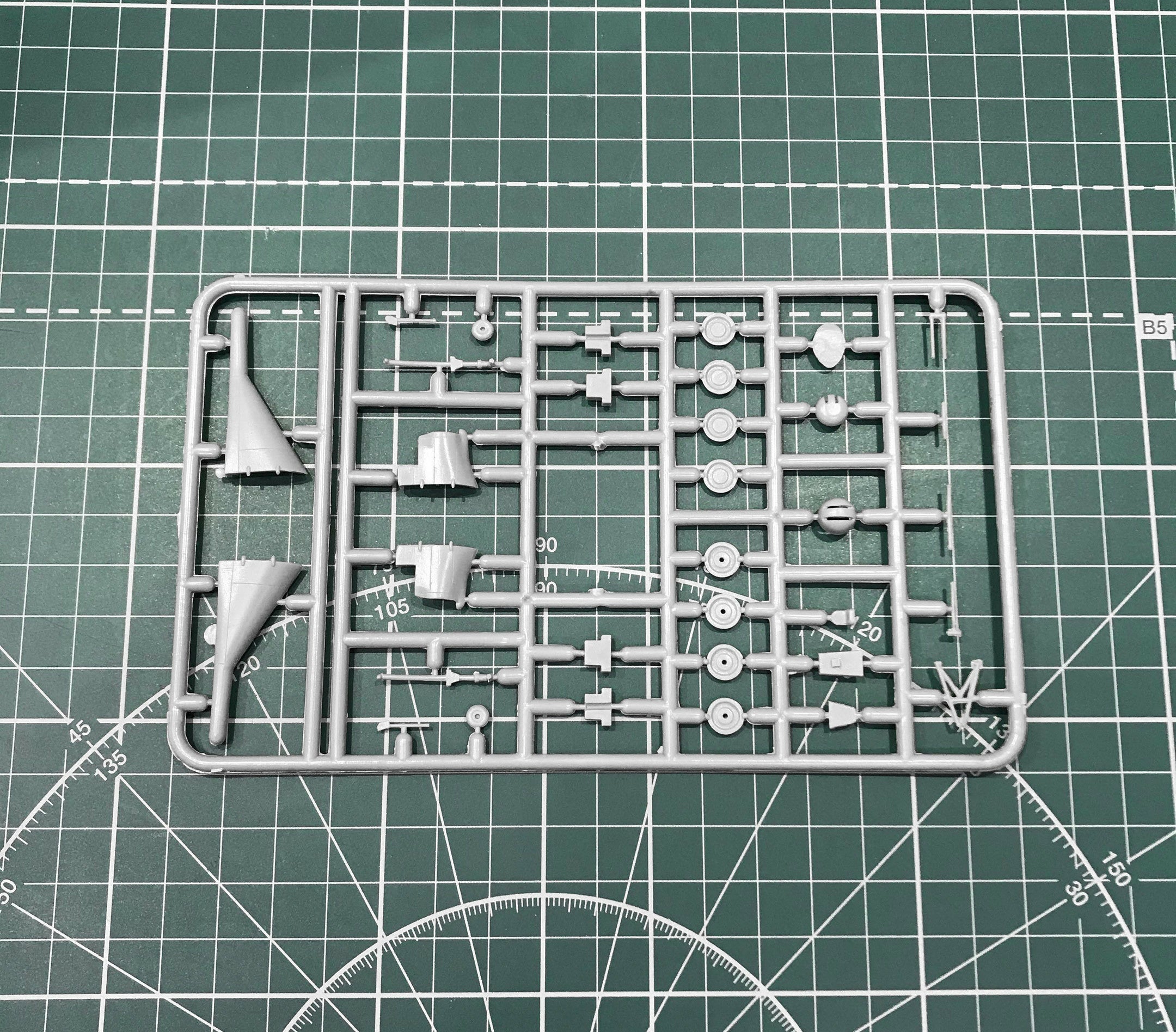 Beriev Be-6 PLO Scale 1:144 Amodel AMO1474 Scale Airplane Model Kit