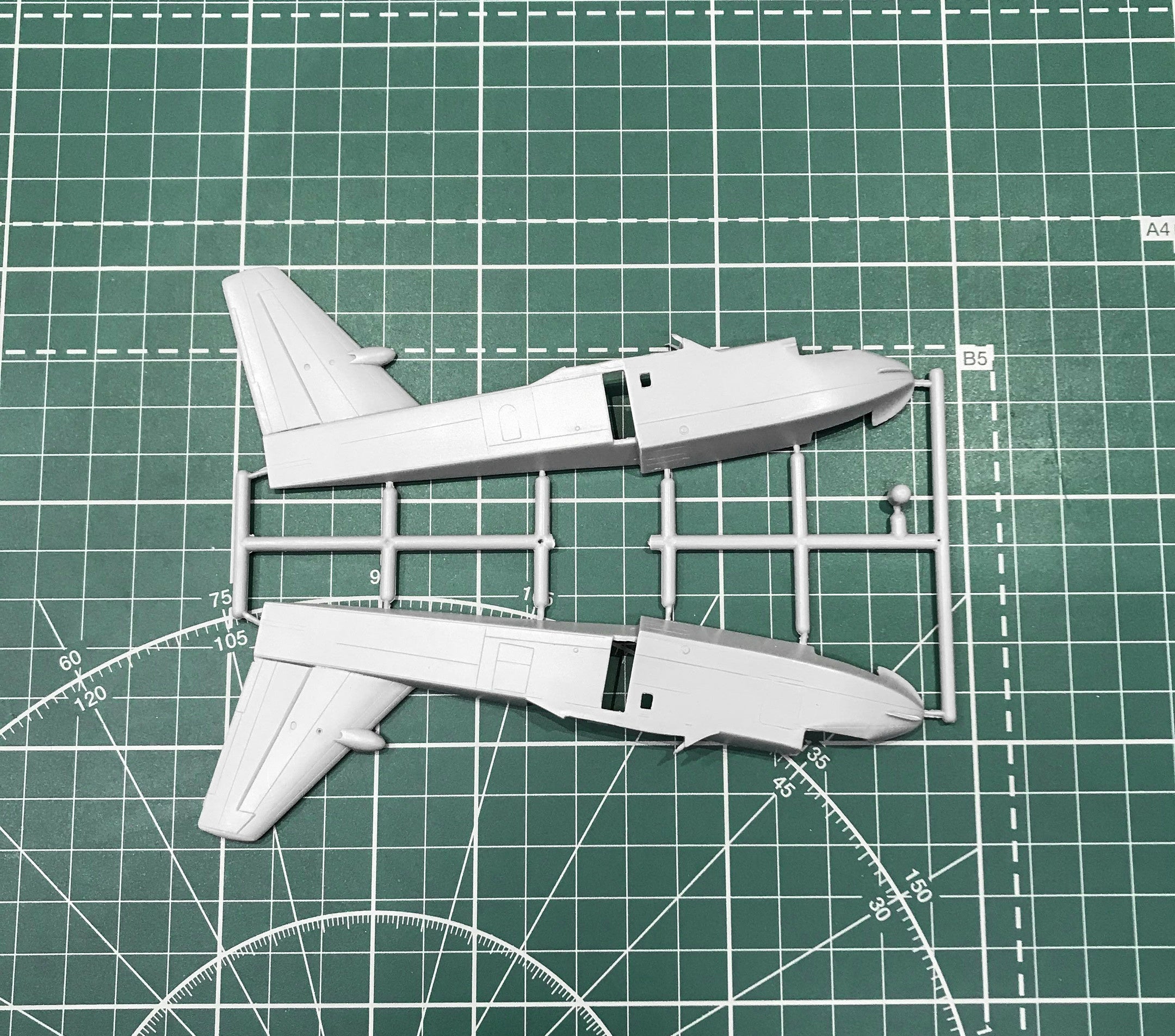 hydroplane CL-415 Scale 1:144 Amodel AMO1476 Plastic Airplane Model Kit