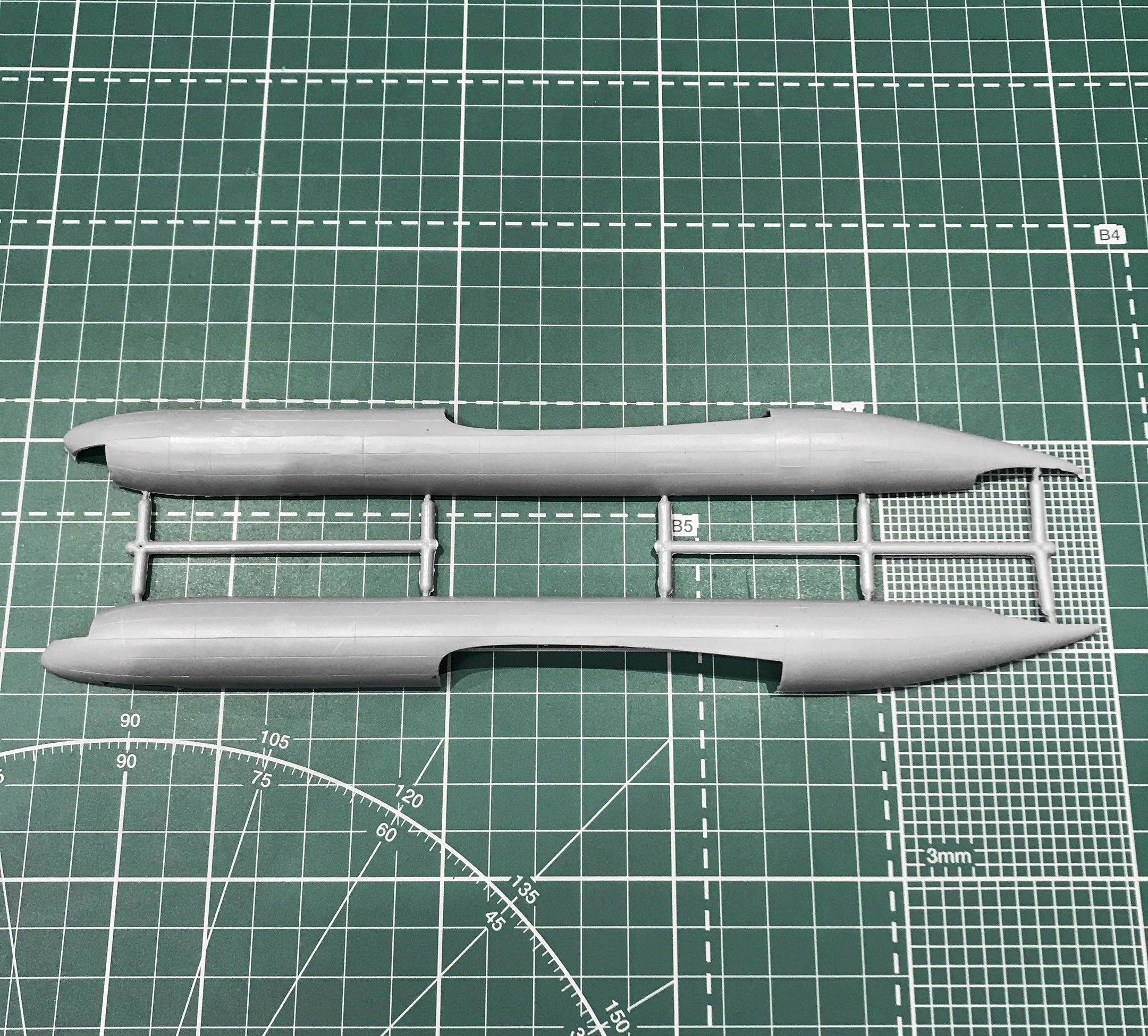 D.H.106 Comet-4C Scale 1:144 Amodel AMO1477 Plastic Airplane Model Kit