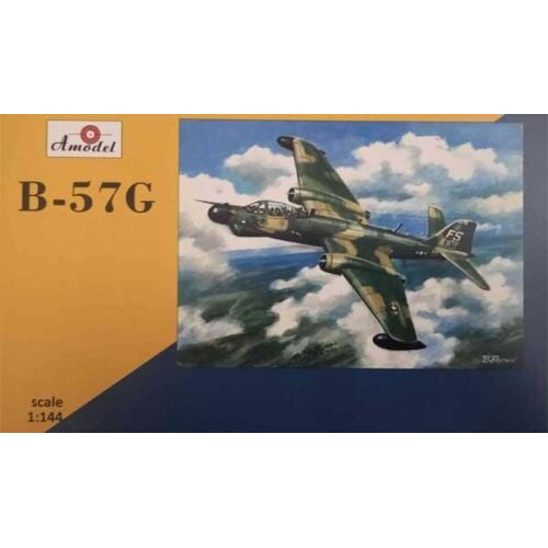 Bomber B-57G Scale 1:144 Amodel AMO1482 Plastic Airplane Model Kit