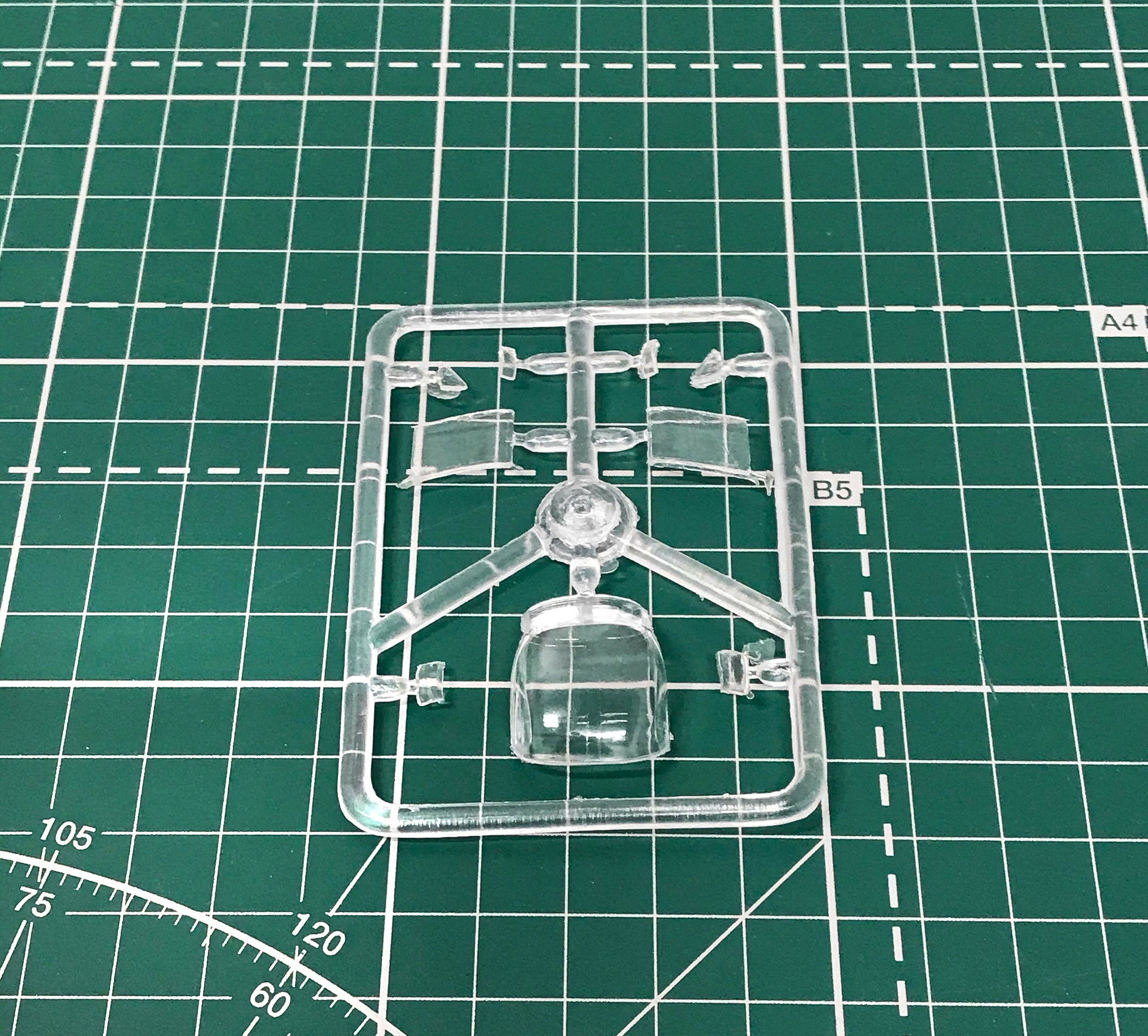 Ka-15NH agricultural helicopter Scale 1:72 Amodel AMO72106 Plastic Helicopter Model Kit