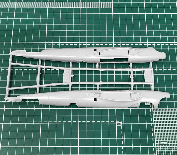 Er-2 WWII Soviet bomber Scale 1:72 Amodel AMO72109 Plastic Airplane Model Kit