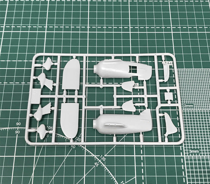Gee Bee Super Sportster R2 Aircraft Scale 1:72 Amodel AMO72114 Plastic Airplane Model Kit